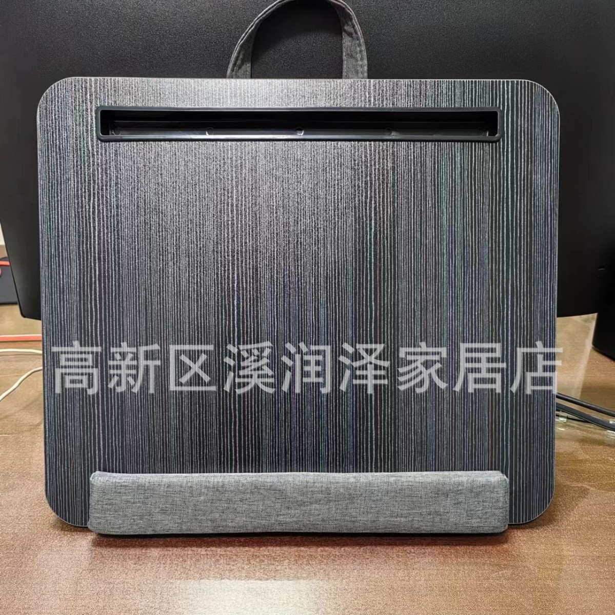 블랙 브러시드