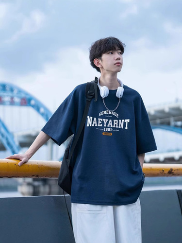 Printed letter short sleeve men's T-shirt, summer American style, trendy half-sleeve loose top, five-finger sleeve men's T-shirt