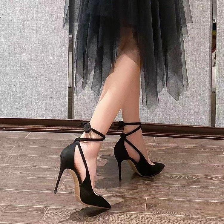 Cinturino sexy alto per donna 2024 Primavera e autunno nuovo stile scarpe singole Side Air sandali con tacco sottile neri_voghion.com