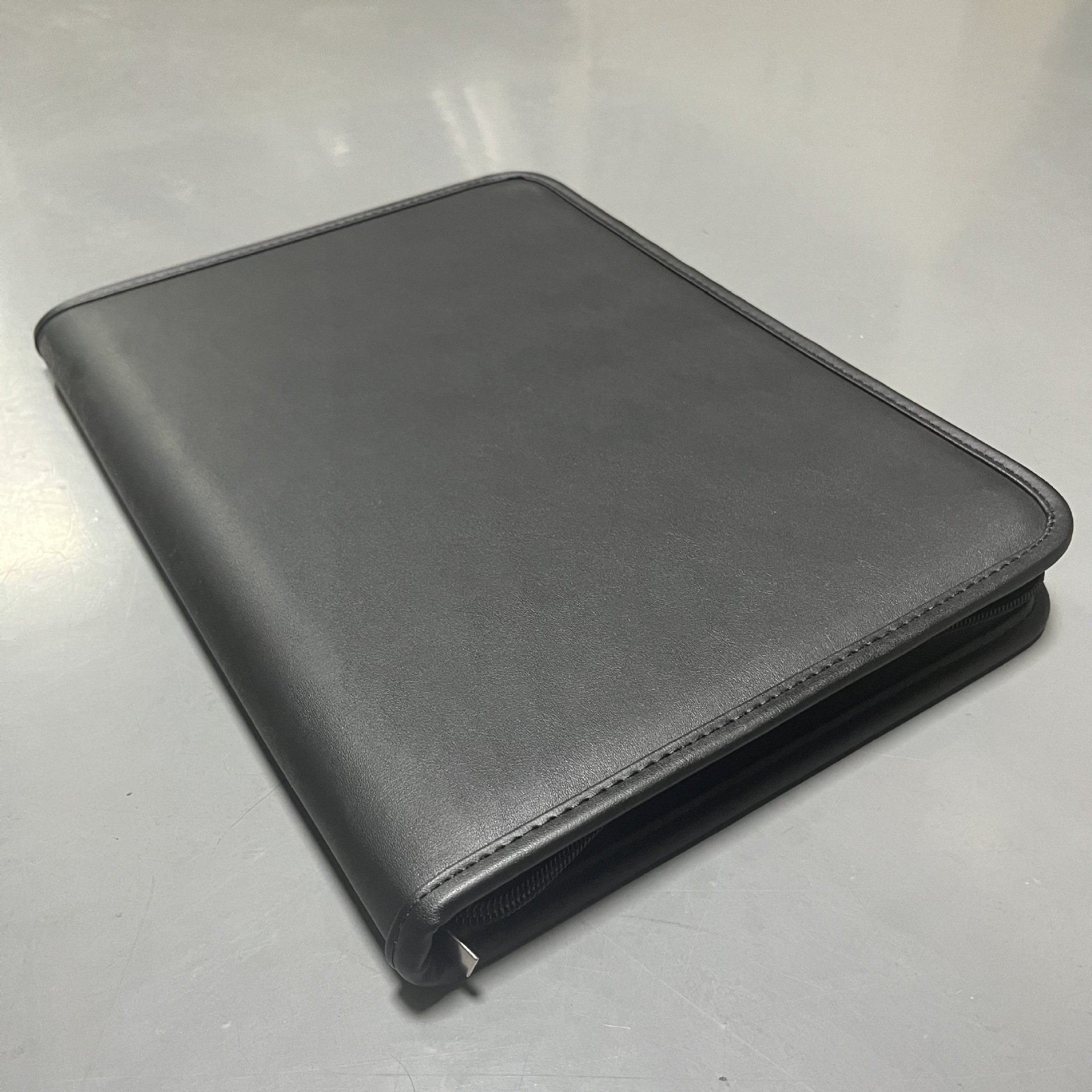 东莞厂家PU仿皮多功能文件夹 A4拉链多卡位经理夹 商务皮质文件包