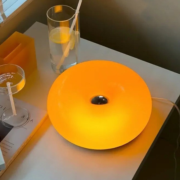 Donut Internet celebridad lámpara de mesa estilo antiguo chino wangbury lámpara dormitorio faro táctil naranja Bauhaus lámpara de noche