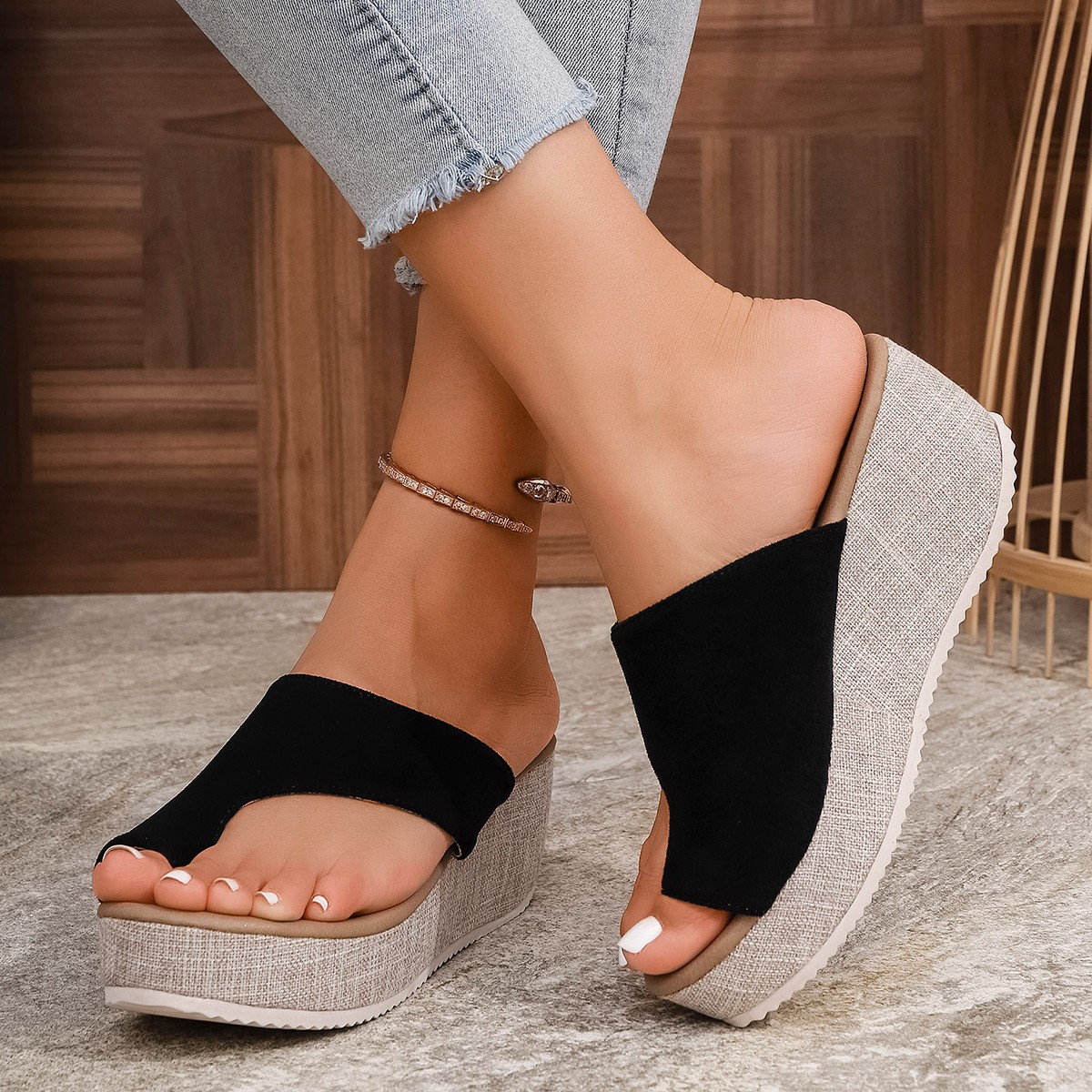 Damenschuhe Große Keilabsatz-Sandalen mit Zehenplattform und dicker Sohle, modische Schuhe_voghion.com