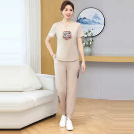 妈妈夏装2024新款套装短袖刺绣洋气上衣中老年人女士运动服两件套