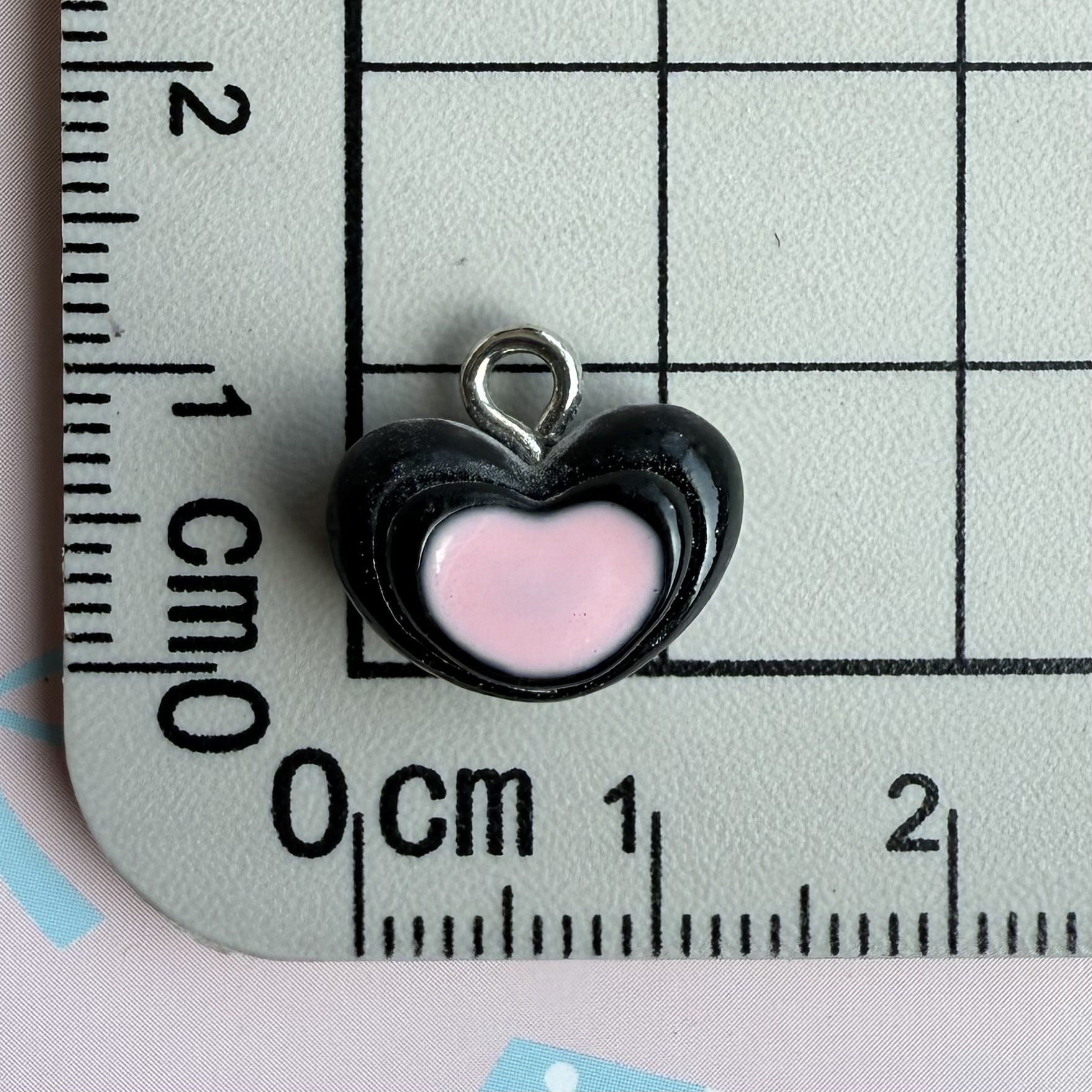 4g Weight Pendant Jewelry Making Type 11 * 13mm Jewelry Making Size DIY Ornament Accessories Classification 1 Piece Quantity Resin Material Heart Shape Pattern All Seasons Season Polished Finish Sweet Style 1 Piece 11 * 13mm Resin Heart Shape Polished Pendant DIY Ornament Accessories 5