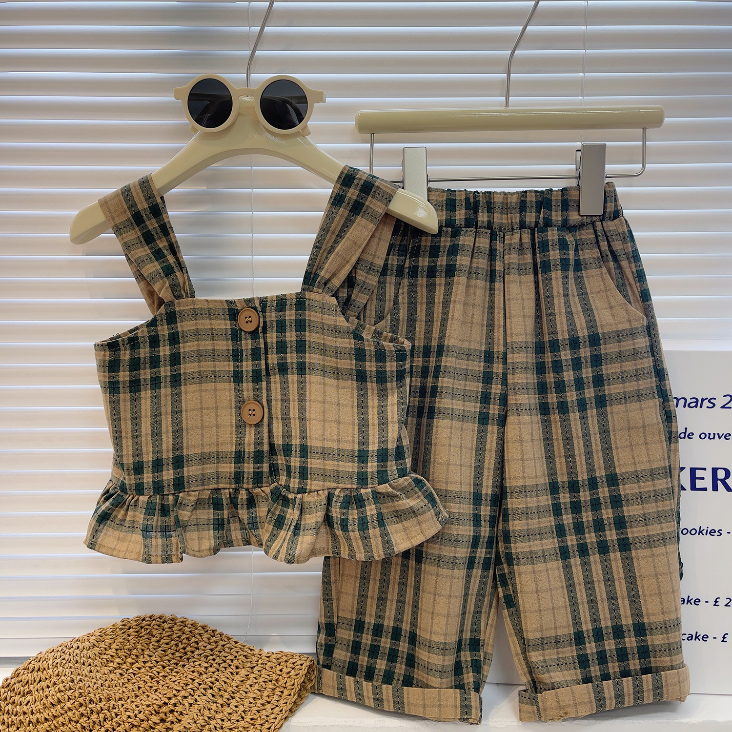 Barnkläder 2023 sommar flickor rutiga västar nio fjärdedelsbyxor babyset, barnkläder_voghion.com