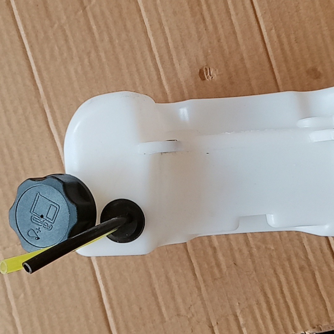 TL33 油箱 KF01064BA Fuel Tank 1E36F