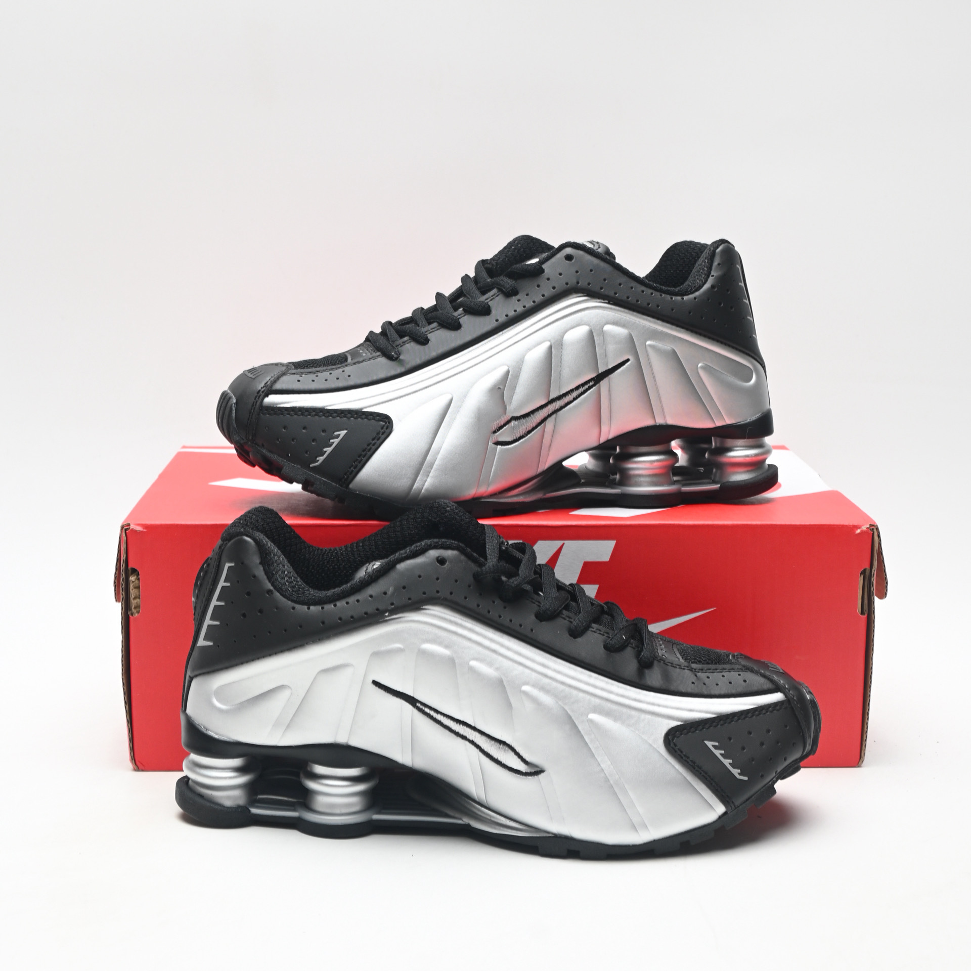 Tenis de Running con Cámara de Aire SHOX R4 Malla y Caucho Transpirable, Antideslizante para Correr y Deportes