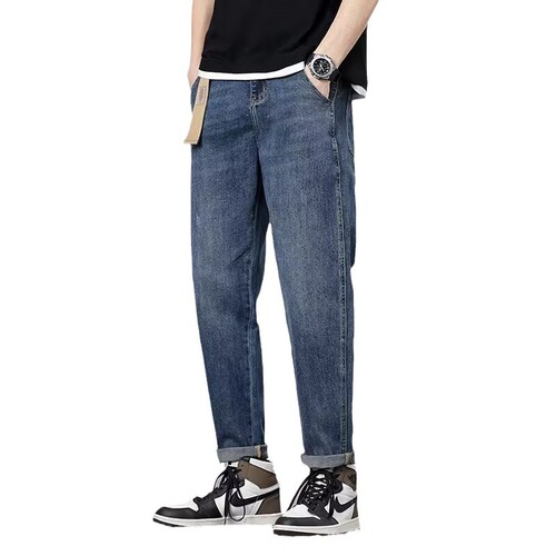 Slim-fit straight-leg men's jeans for spring and summer, Korean-style, loose and comfortable with a slight flare, versatile and trendy casual pants.