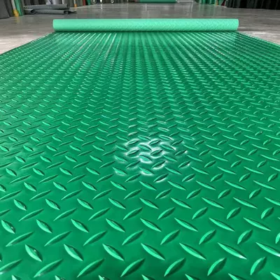 Plastic Herringbone Full-Floor Anti-Slip Wear-Resistant, Avtomobil döşəmə paspasları - green-herringbone-pattern-at-25mm-thickness-13-12m-thickened-25mm-thick