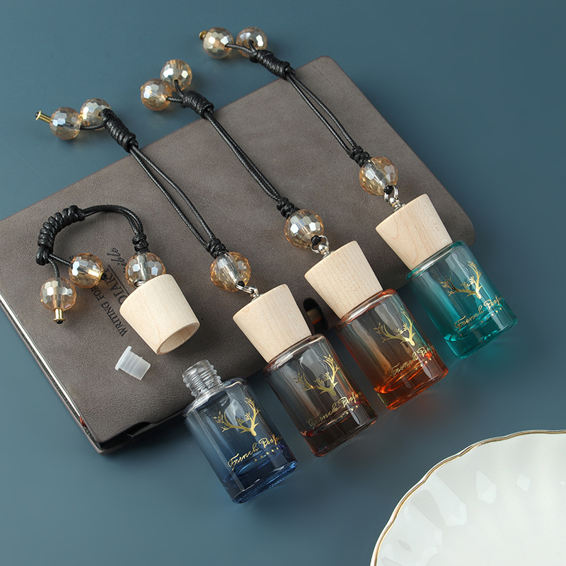 12ML北欧精油香水挂件   彩喷香水分装喷雾瓶  细雾喷头 现货供应