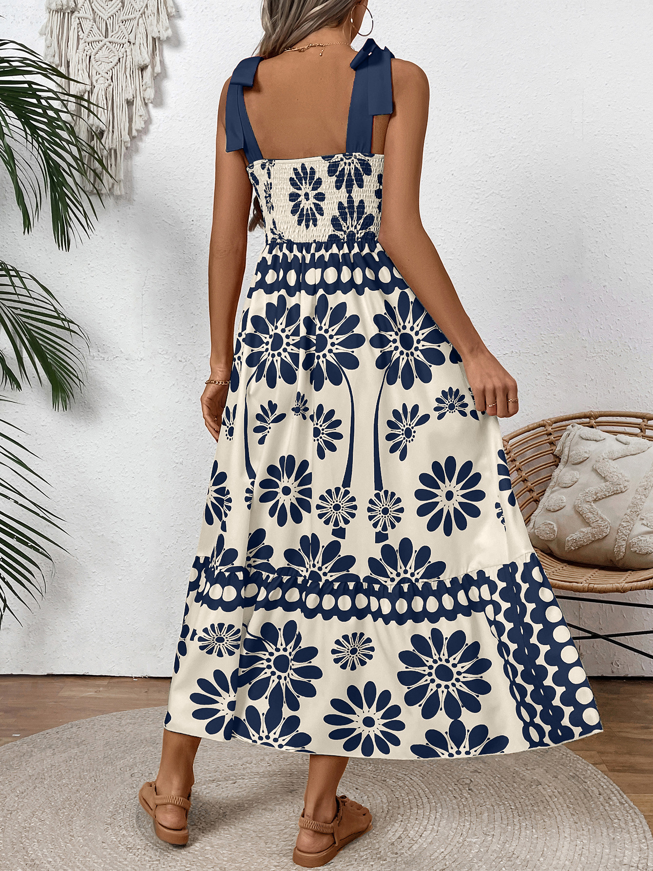 European American Foreign Trade Clothing Women's Bohemian Style With Floral Shoulder Straps And Tie-Up Long Dress_ecoleips.com