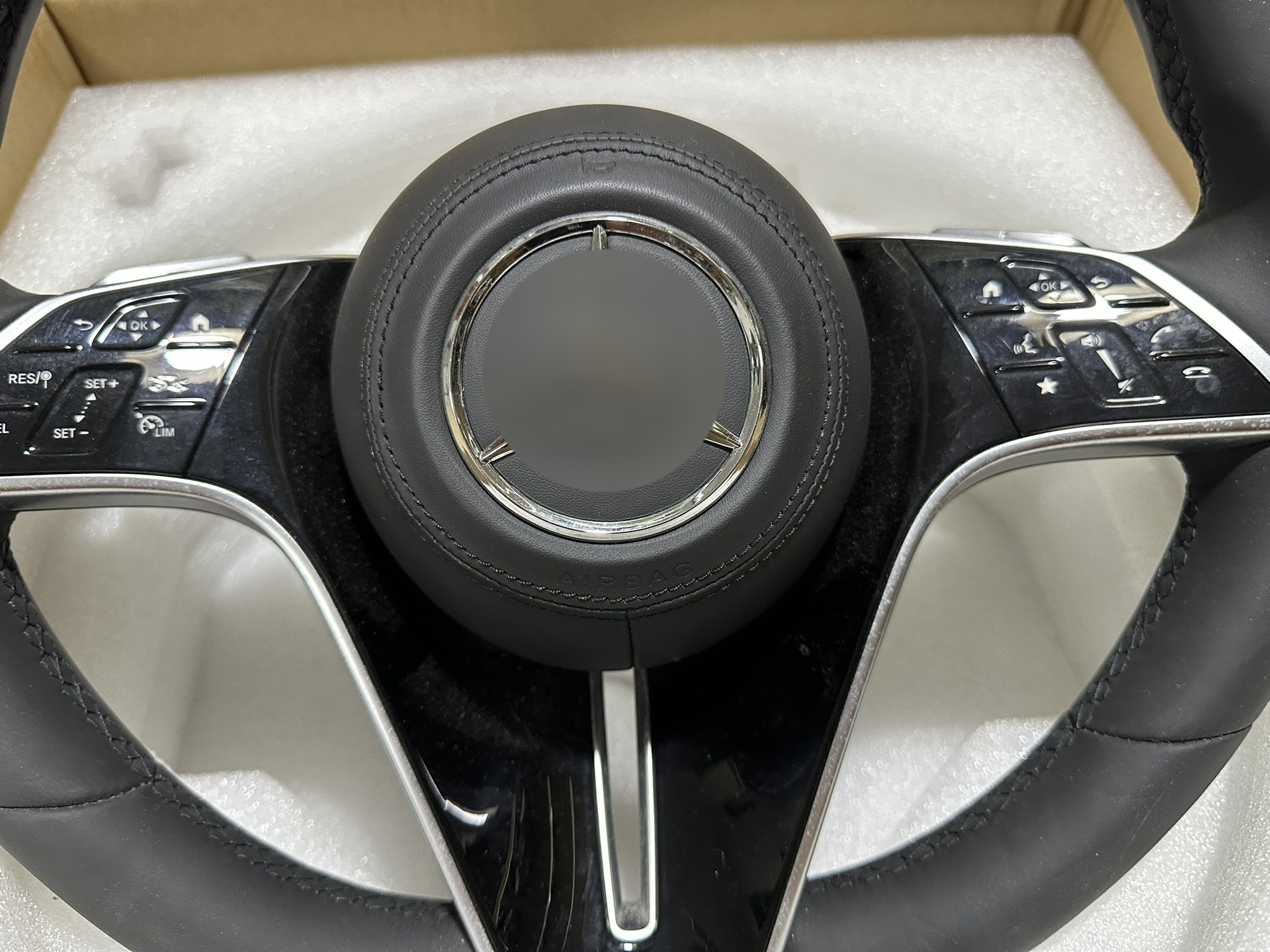 Suitable for Mercedes-Benz modification of A-Class, E-Class, G-Class, C-Class, SG butterfly steering wheel button assembly, universal modification for new and old models