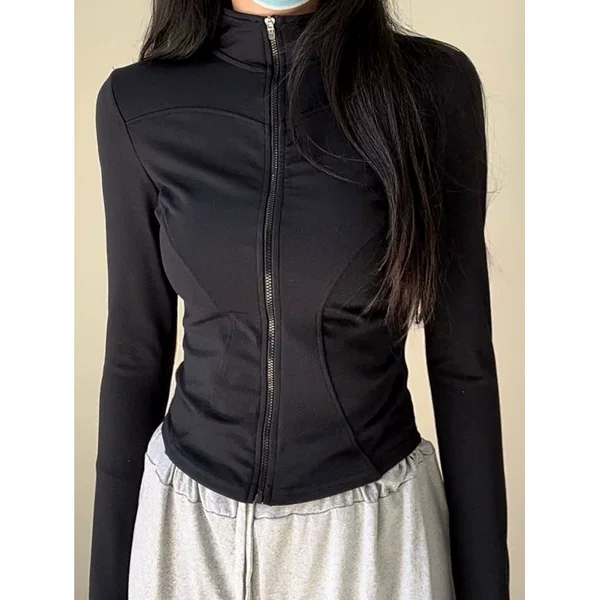 Black short sun protection coat for women 2023 Summer new outdoor thin sports yoga clothes all-matching fashionable top