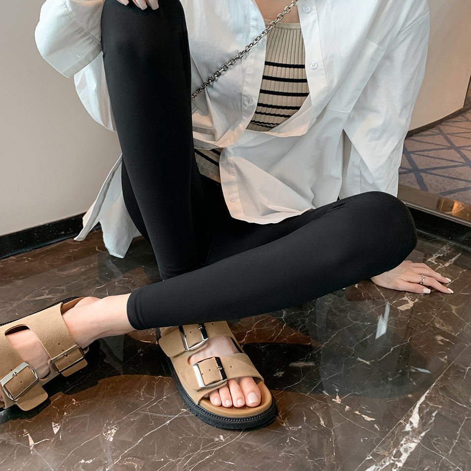 Dép sandal nữ quai ngang khóa đôi đế dày phong cách retro, mang ngoài trời — Màu Kaki, Màu trắng sữa, Màu đen
