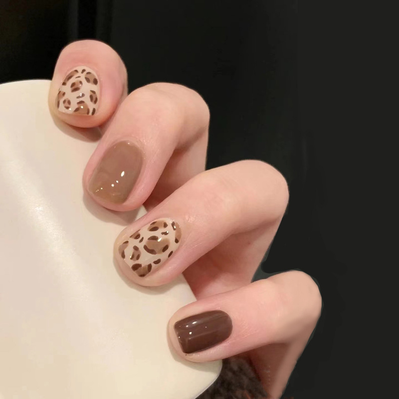 C416-Leopard Wear Armor Removable Finished Manicure Pieces Fall/Winter Net Red Brown False Nail Patch