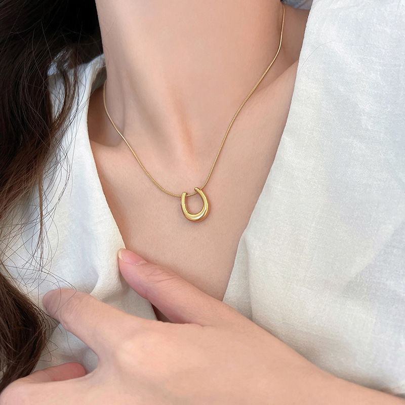 Pendant Necklace Classification Simple Style U Shape Geometric Solid Color Titanium Steel Wholesale Pendant Necklace