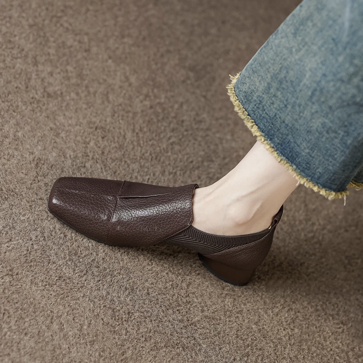 Scarpe da donna in pelle versatili con tacco medio e punta quadrata, tacco grosso e scollatura profonda, dallo stile vintage di alta gamma, scarpe con tacco alto._voghion.com