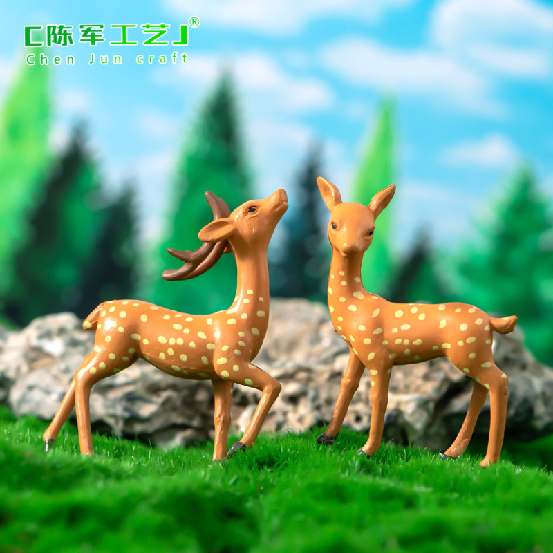 Micro landscape ornaments sika deer landscaping forest DIY ornaments decorative creative gardening small ornaments plastic crafts