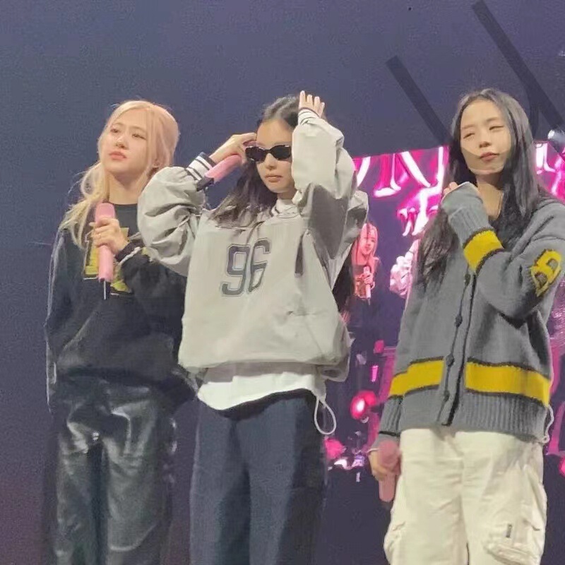 Gray Patch/Jennie-Style Top with Nie*H Print and Embroidery, Baseball Jersey-Style V-Neck Sweatshirt