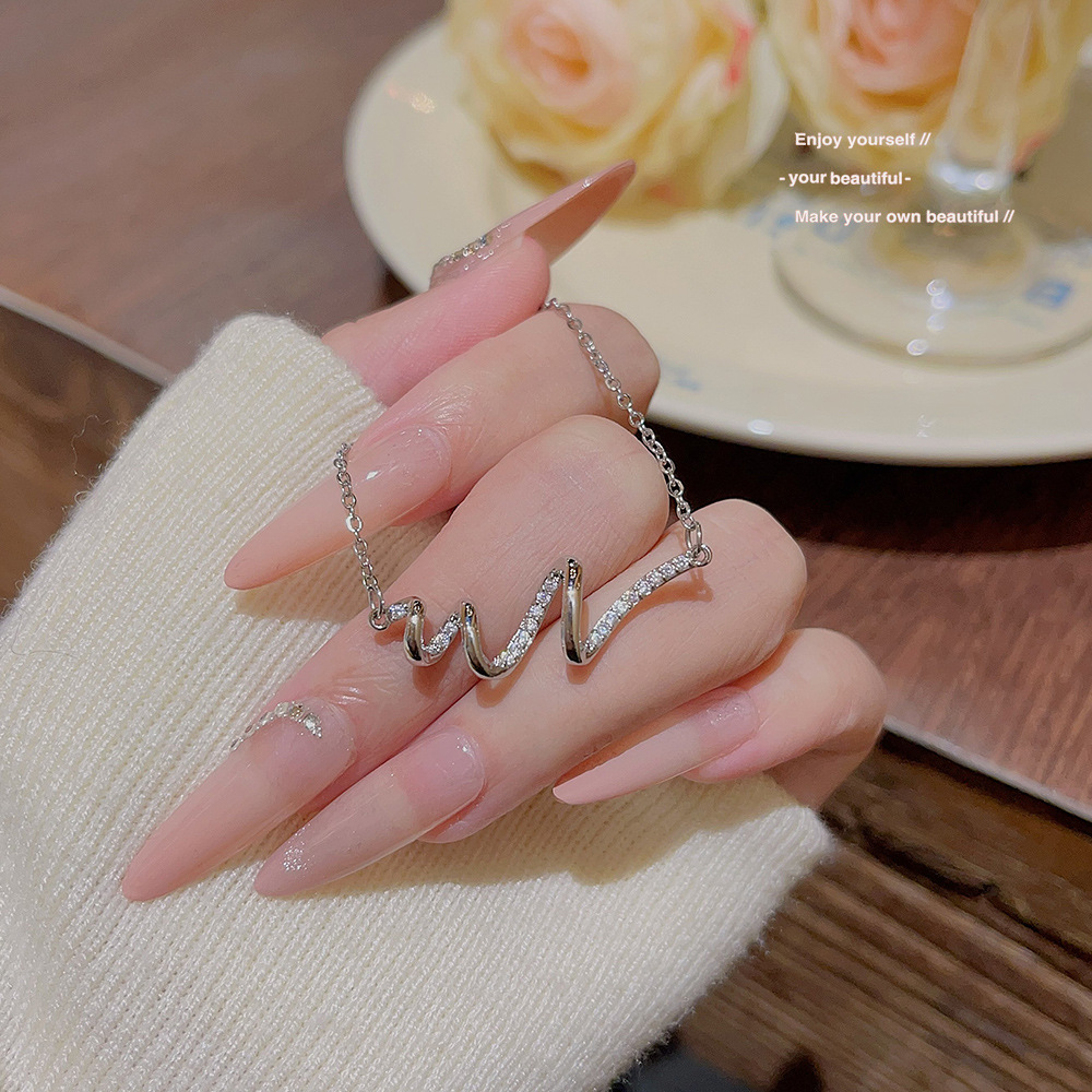 Girls under the moon titanium steel white shellfish new national style design sense niche clavicle chain female fashion temperament neck chain