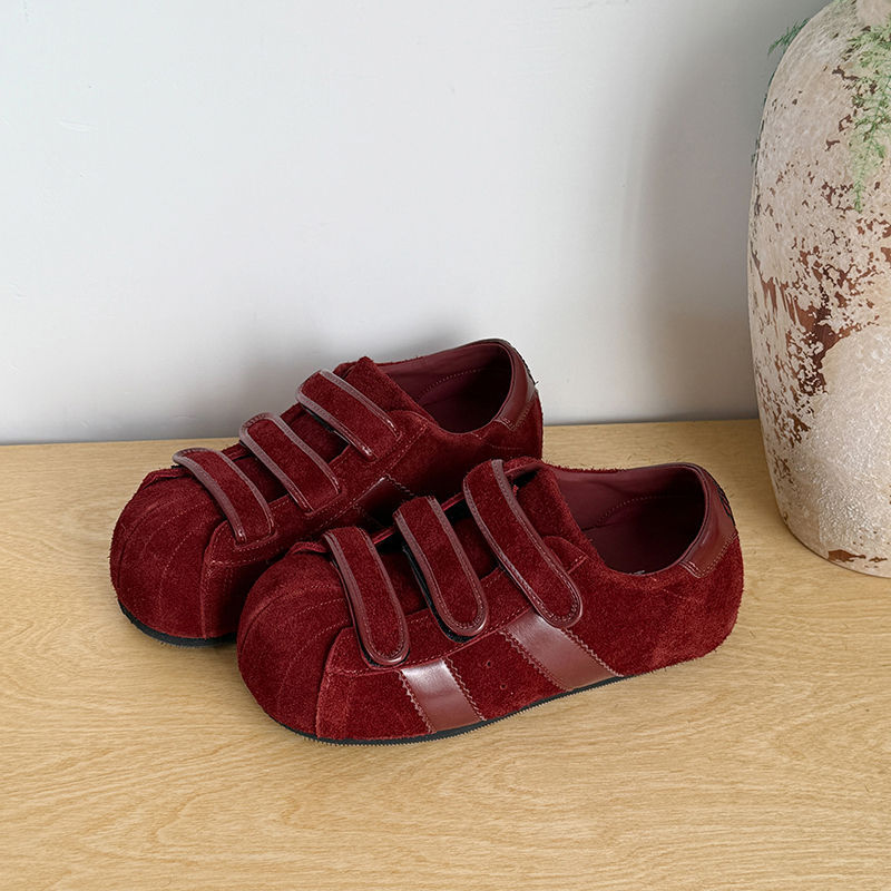 Retro Velcro en la altura de los zapatos de entrenamiento de cabeza grande, feos y lindos, 2025 primavera y otoño nuevos zapatos casuales de moda para mujeres