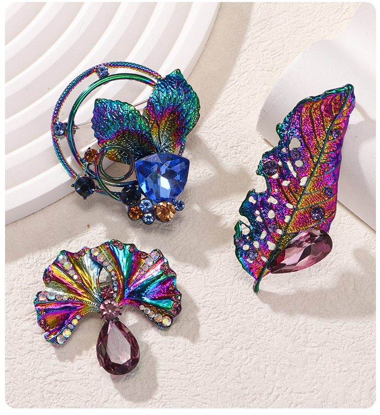 Retro Pin Leaf Flower Alloy Rhinestones Unisex Brooches display picture 3