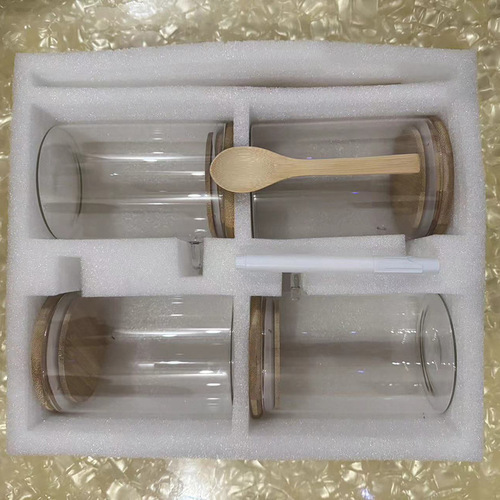 Square high borosilicate glass sealing jar, multifunctional storage container, kitchen grain and cereal sealing jar manufacturer