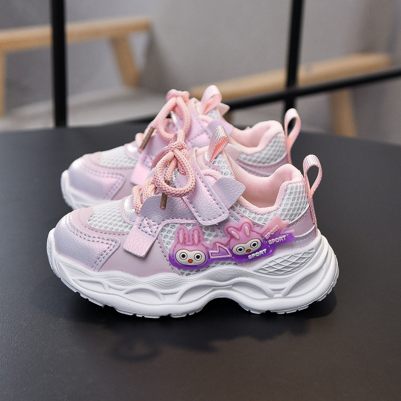 2026 primavera y otoño nuevas zapatillas deportivas de niñas respirables mallas de dibujos animados princesa viento zapatos de carrera para niños a precios especiales