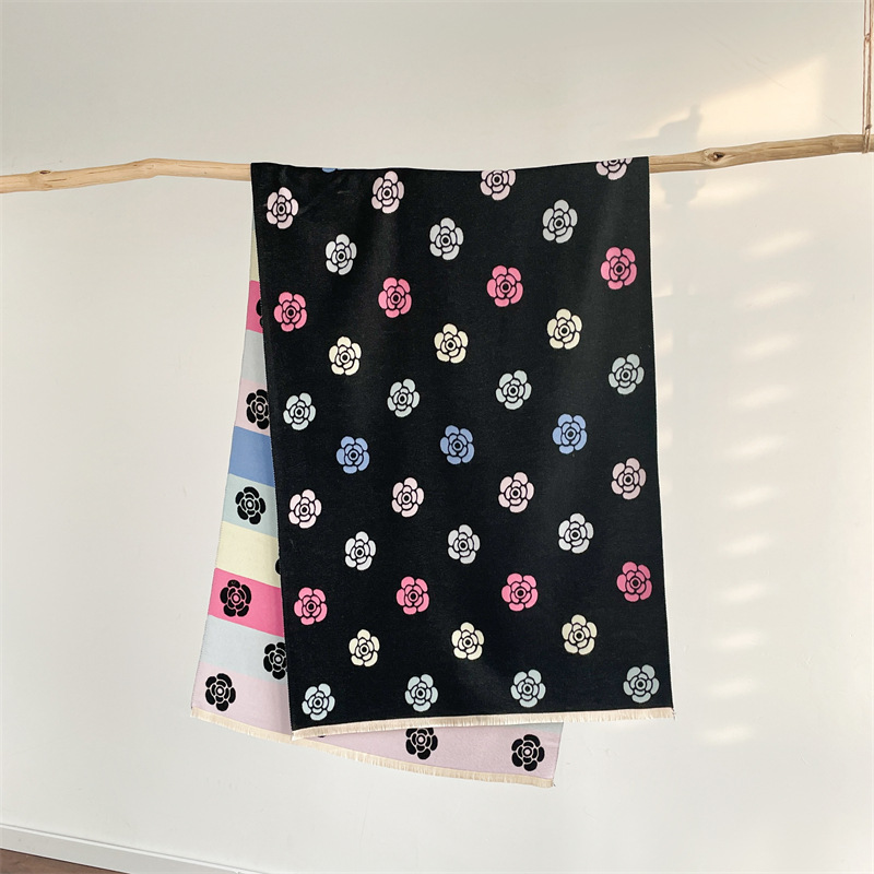 Camelia colorata per il lusso invernale femminile, dolce profumata in inverno, scialle spesso e caldo, sciarpa invecchiata_voghion.com