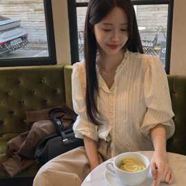 韩国chic2026秋季新款韩版设计感竖条甜美气质衬衫女上百搭衣