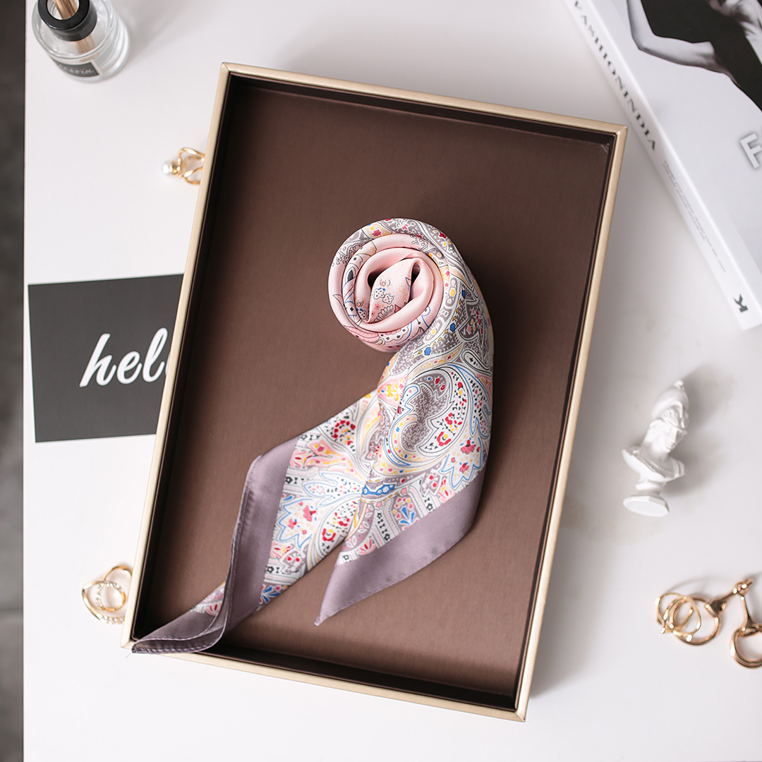 Diadema versátil coreana para mujer, seda nueva cuadrada pequeña de 70cm, estilo fino de primavera y otoño, combinado con moda decorativa_voghion.com