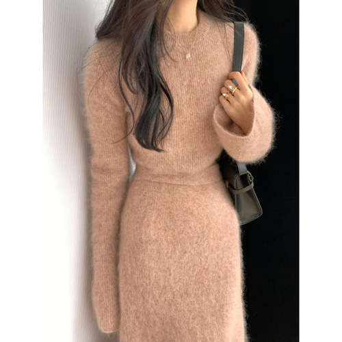 Gentle Breeze Autumn Set for Women - French Fashion, Niche, Short-Sleeve Hooded Top + High-Waisted A-Line Skirt Two-Piece Set