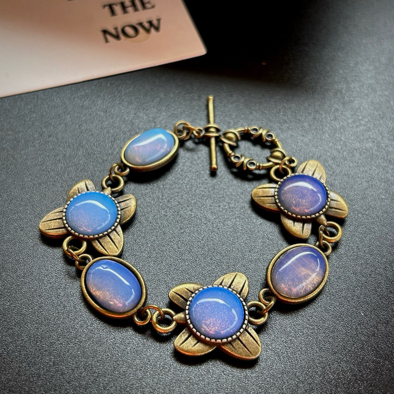 Middle Ancient vintage Opal Butterfly Bracelet Retro Glaze Light Luxury High-end Original Niche Elegant Bracelet
