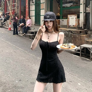 �Gɫ���µ����B��ȹŮ�ļ��Շ���ϵ��Ĩ�ؽ^�������@�ݰ��ζ�ȹ��