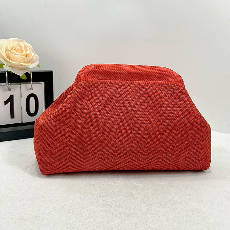 Diagonal stripe red model