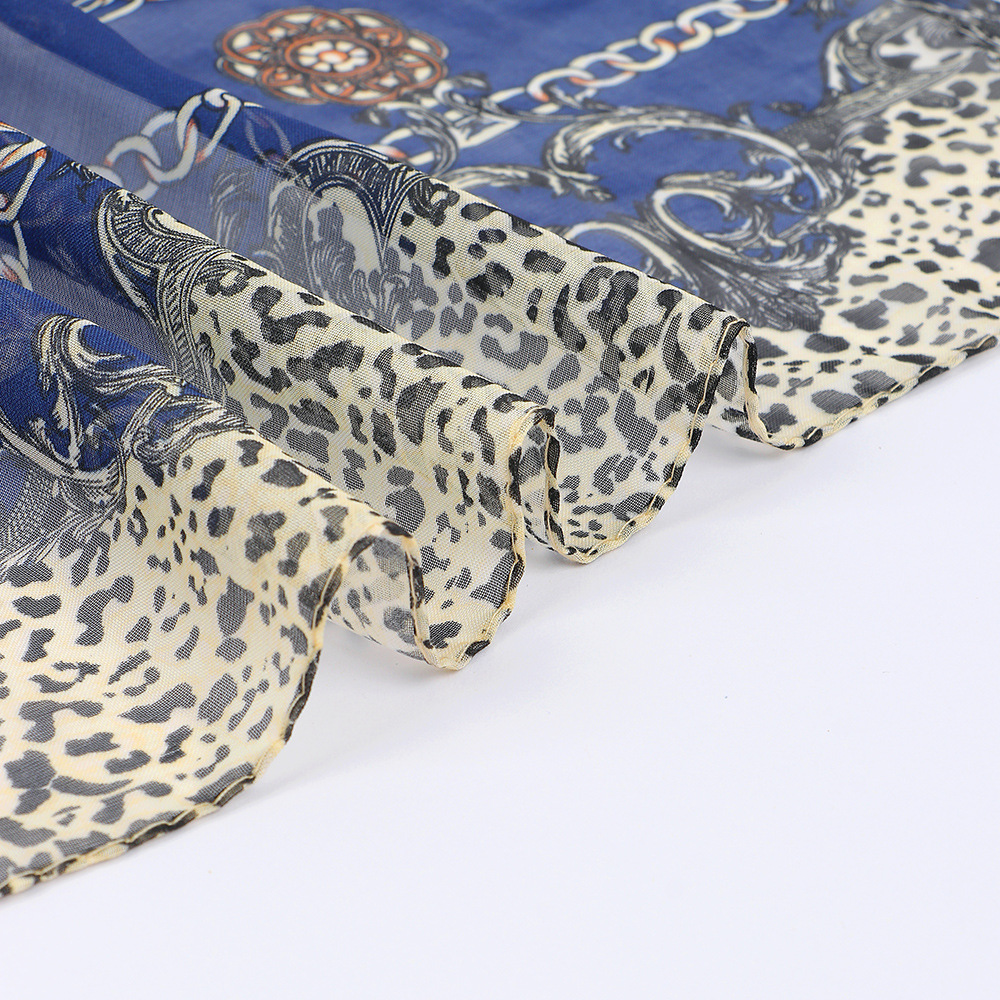 Women's Fashion Leopard Chiffon Printing Silk Scarves display picture 3