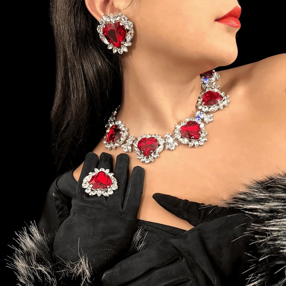 Personalidad exagerada amor conjunto de joyería de alta sensación de cadena de clavícula de diamante temperamento pernos accesorios conjunto de joyería