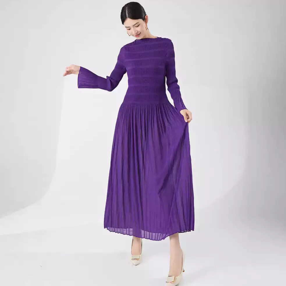 独特别致高档连衣裙女装新款打底百褶裙长款三宅裙子秋季女高级感