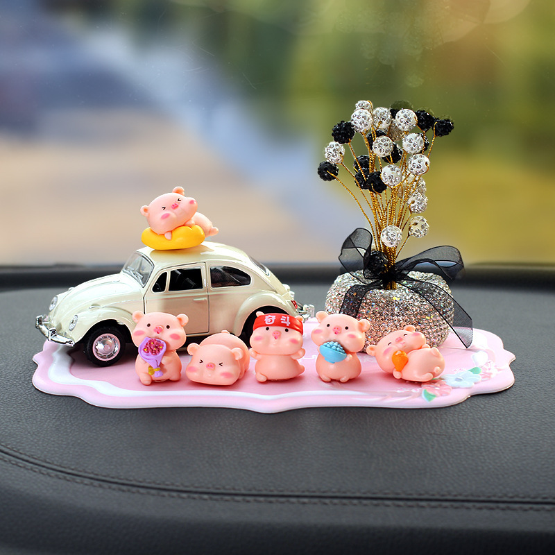 Coche rojo rojo neto cerdito adornos de coche diosa consola central de coche con incrustaciones de diamantes decoración de macetas creativo y lindo