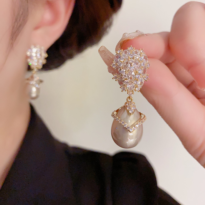 Orecchini da donna in stile francese leggero e lussuoso con perle di champagne e zirconi, stile scintillante ed elegante con qualità elevata_voghion.com