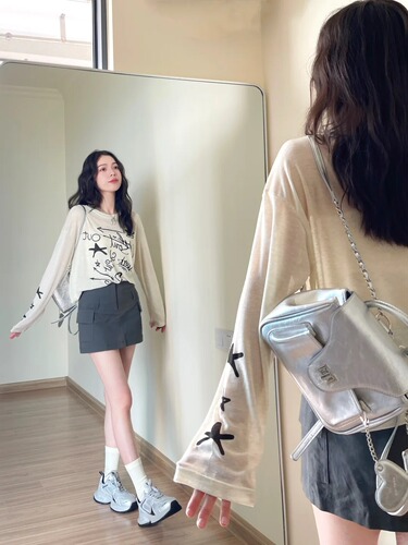 White Print Ice Silk Sun Protective Long Sleeve T-shirt for Women - Summer Thin Model, Draping Loose Fit, Outerwear Air Conditioning Cover Shirt Top