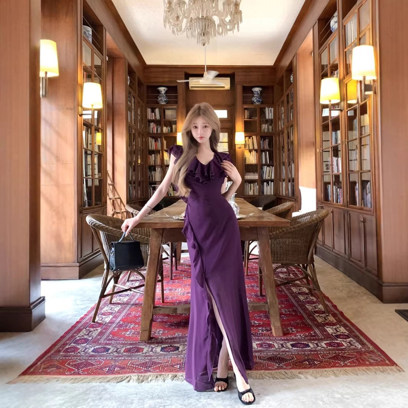 One-Shoulder High-Slit Long Dress with a Fashionable and Unique Design, Ankle-Length Super Long Evening Gown, Strapless Dress for Women