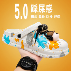 メンズ夏アウター用クロックス 2025年新作 カピバラヘッドフォン 犬のうんち感 カップルスポーツサンダル