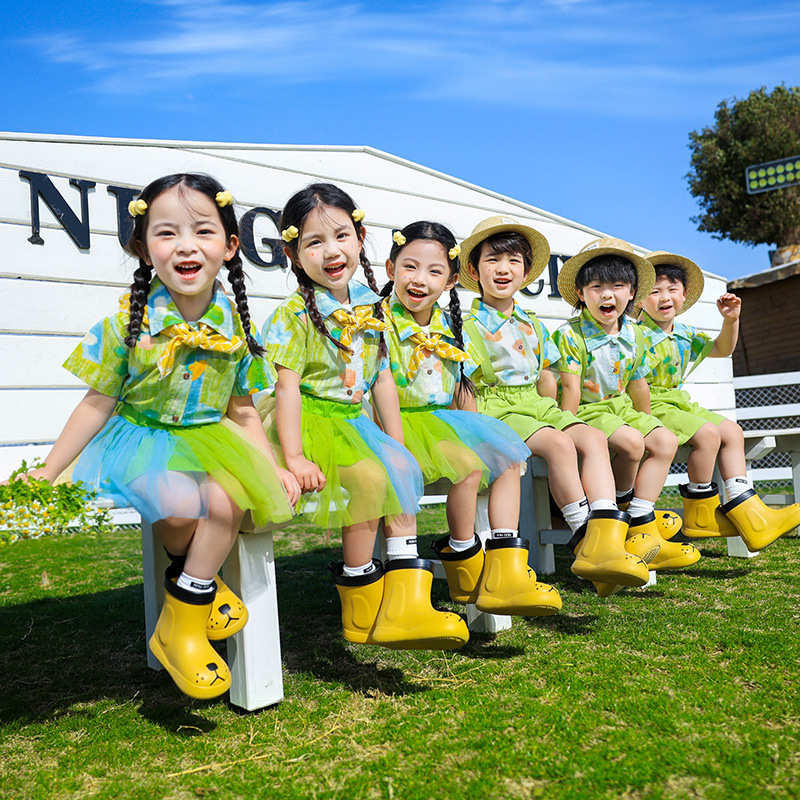 六一儿童表演服装小学生运动会啦啦队合唱演出服幼儿园毕业照班服