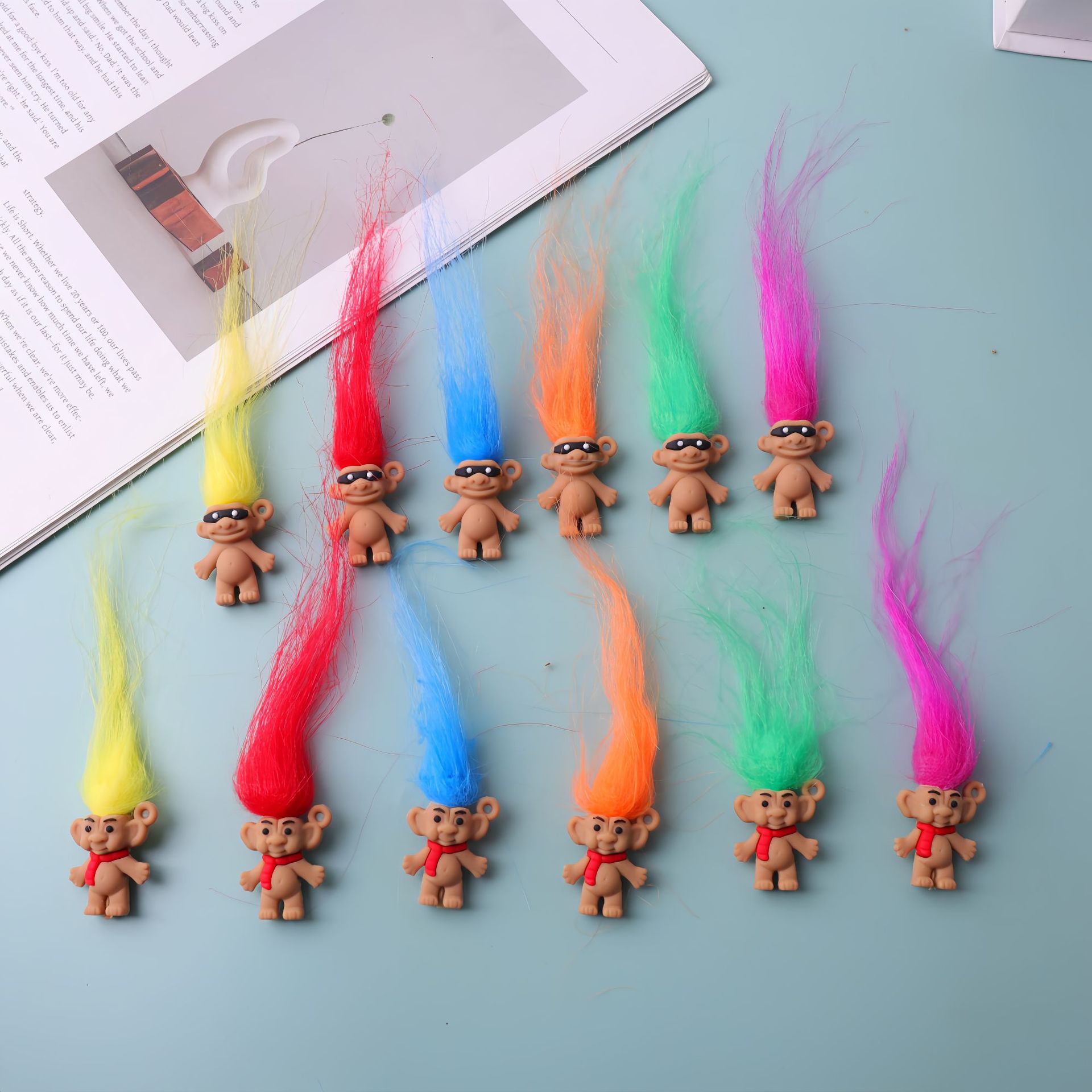 Muñecas trolls elfos de cabello mini cabello largo clown muñecas creativas muñecas juguetes de huevos
