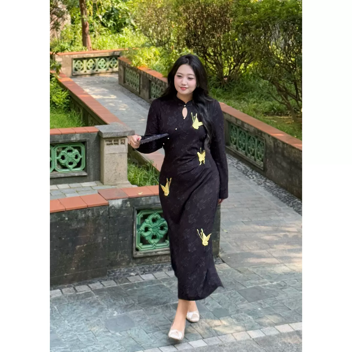 56822大码旗袍2025年红色新中式改良旗袍女早秋订婚长袖提花针织