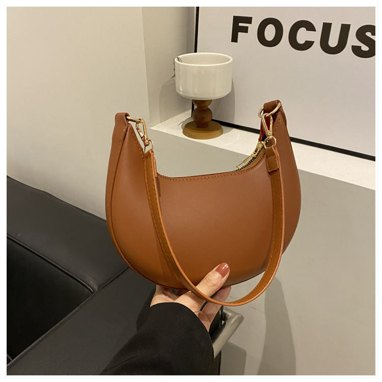 197g Weight Synthetic Leather Lining Material Sewing Thread Fashion Element Zipper Closure Type Single Shoulder Strap Strap Type Shoulder Bag Bags Type Daily Occasion Pu Leather Material Solid Color Pattern All Seasons Season Women's Gender Streetwear Style Square Shape Small Size Women's Small Pu Leather Solid Color Streetwear Sewing Thread Square Zipper Shoulder Bag 14