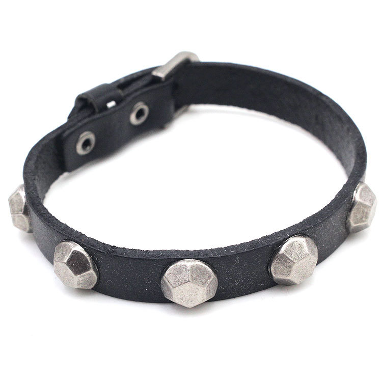 PF95 Export European and American Retro Men's Leather Bracelets Rivets Rhombus Fine Leather Bracelets Cross-border Supply