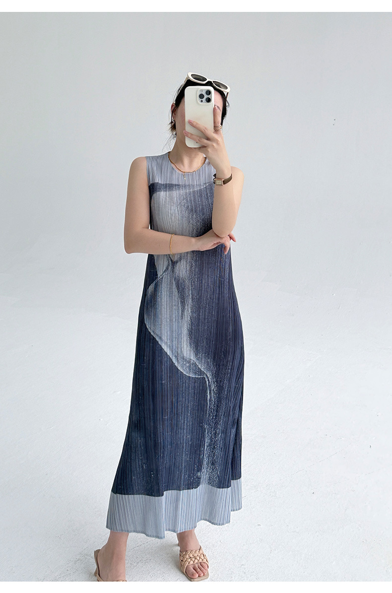 Đầm maxi nữ in hoa cổ tròn không tay ôm sát — Màu nâu đỏ chi tiết 8
