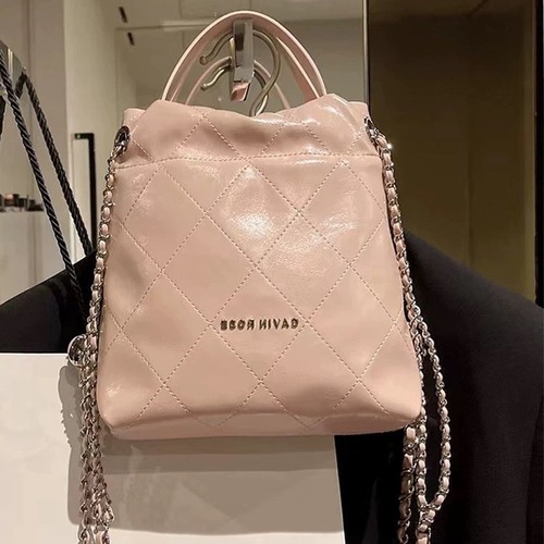 Xiaoxiangfeng rhombus chain backpack 2024 new soft leather handbag small bag niche design fashionable backpack trend